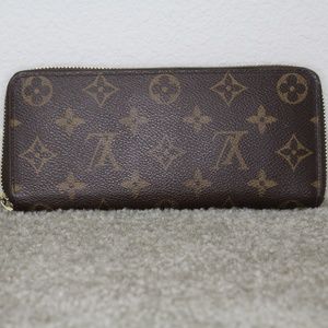LOUIS VUITTON Monogram Clemence Wallet Fuchsia